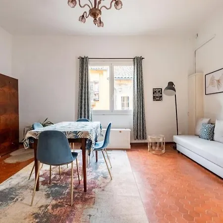 Apartment Penthouse G Reni *